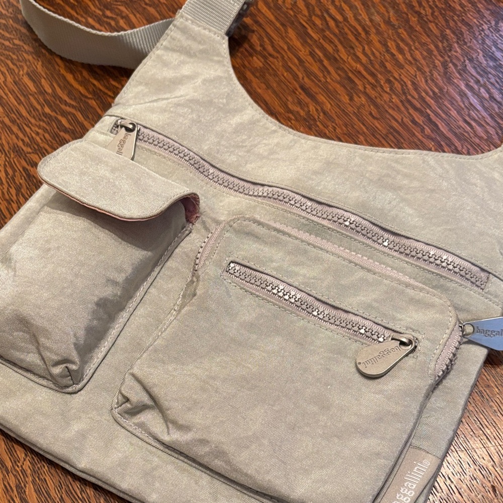 Baggallini Light Tan Crossbody Bag with Zippered Pockets